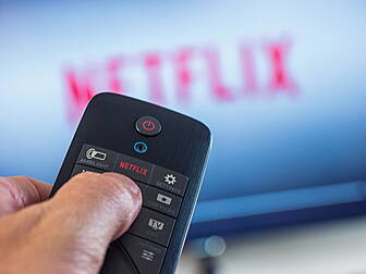 Netflix Subscribers Falls By 2...